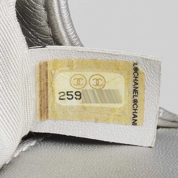 Chanel Silver/Blue Quilted PVC and Iridescent Calfskin Leather Small Boy Bag - Picture 9 of 9